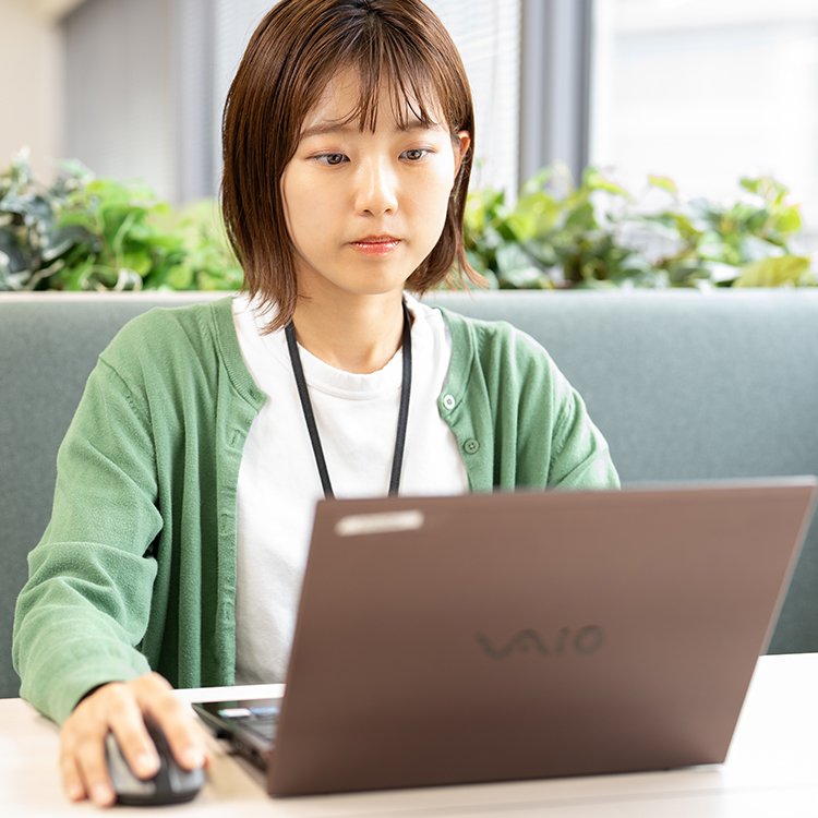 経理業務を通じて会社の基盤を支える責任感とやりがい