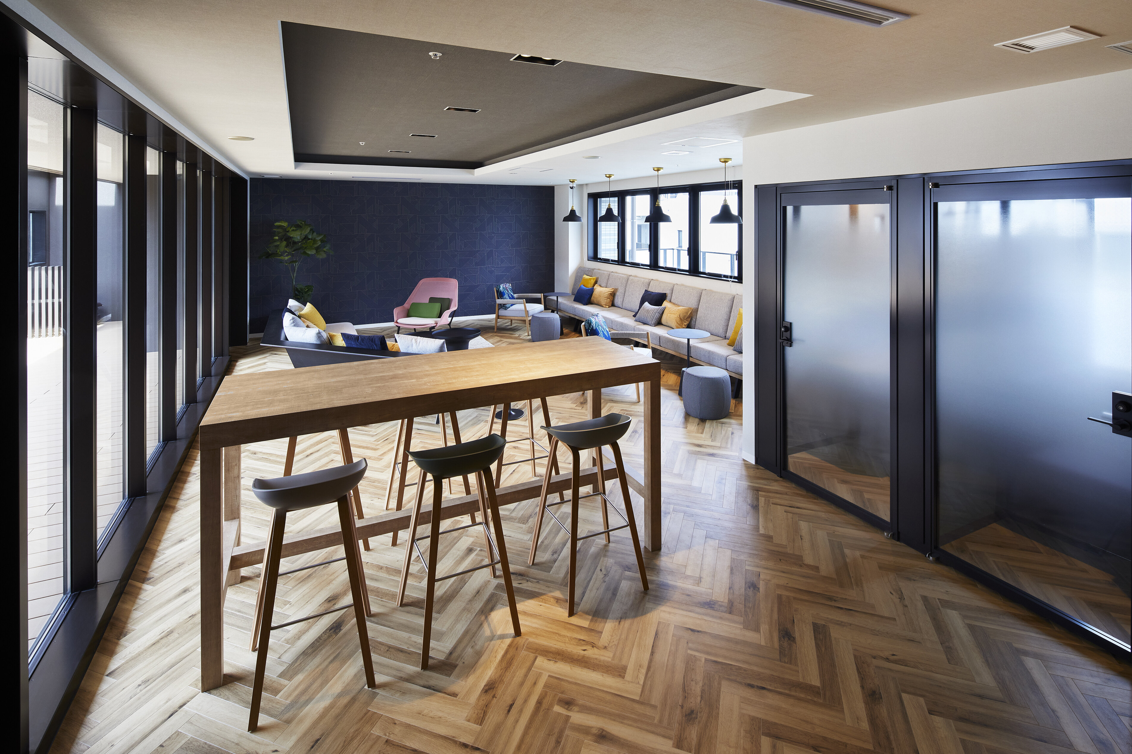 gallery04