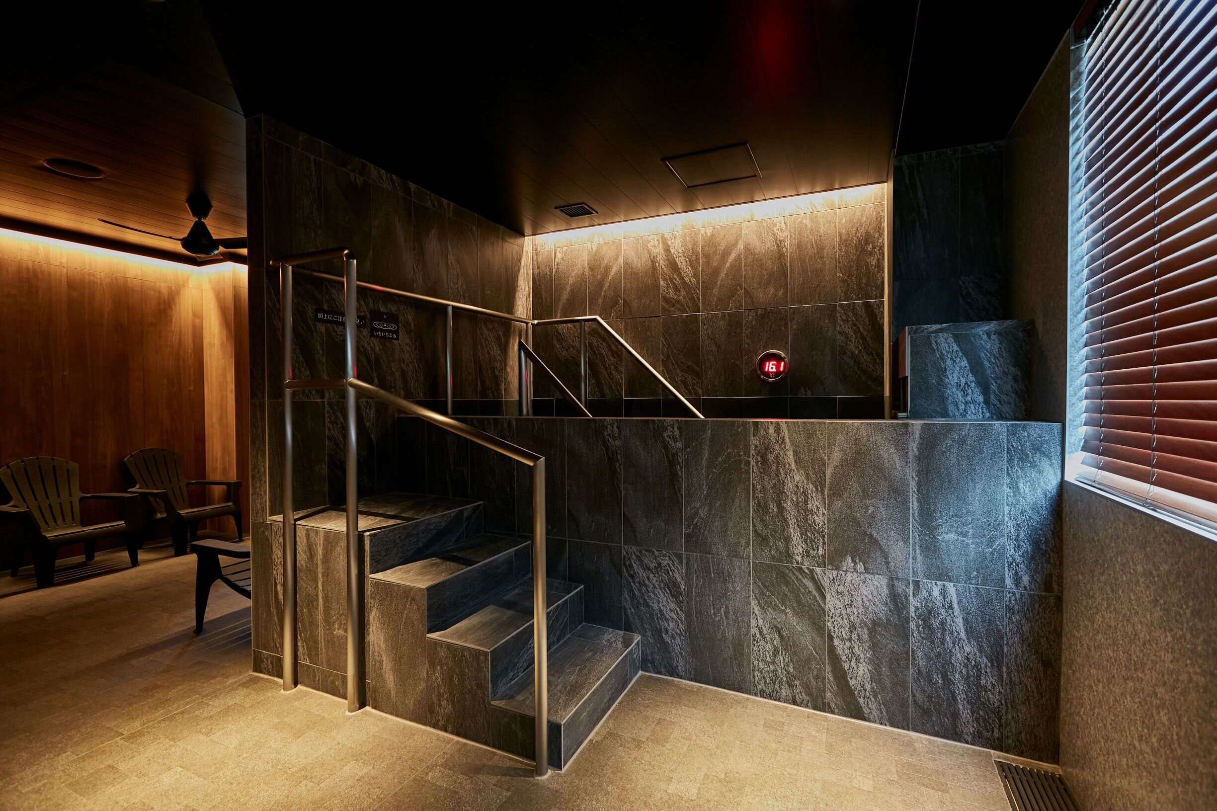 gallery01